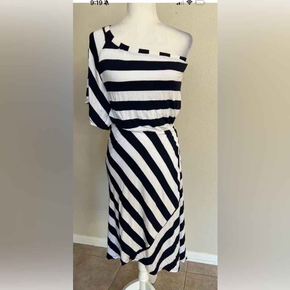 ELLA MOSS Sm navy blue white striped one shoulder jersey midi dress